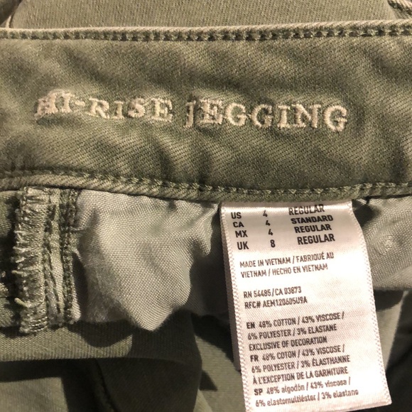 American Eagle High-Rise Jegging - Picture 2 of 3